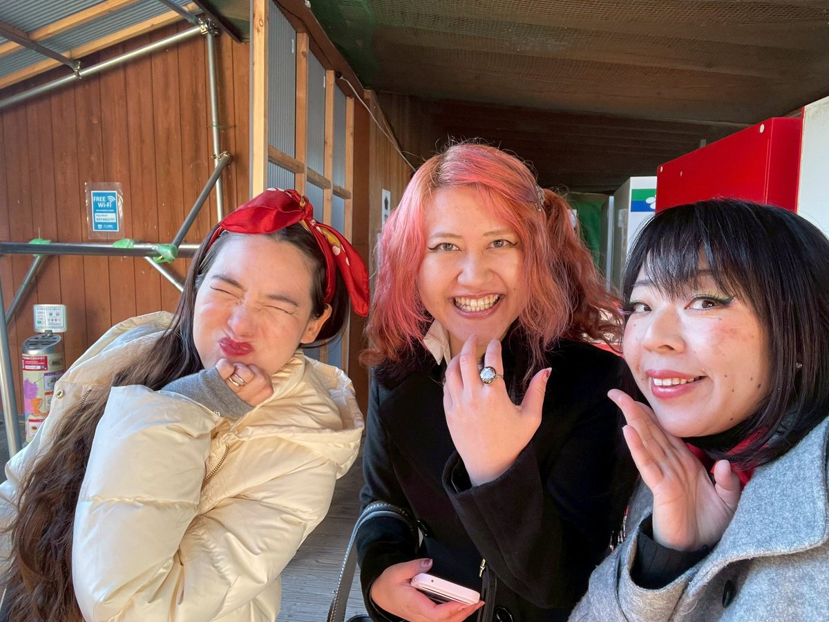 sunny__sally's tweet photo. 道の駅しもにたライブ楽しかったー✨
ありがとうございました❤️ https://t.co/pHtOJYHWbc