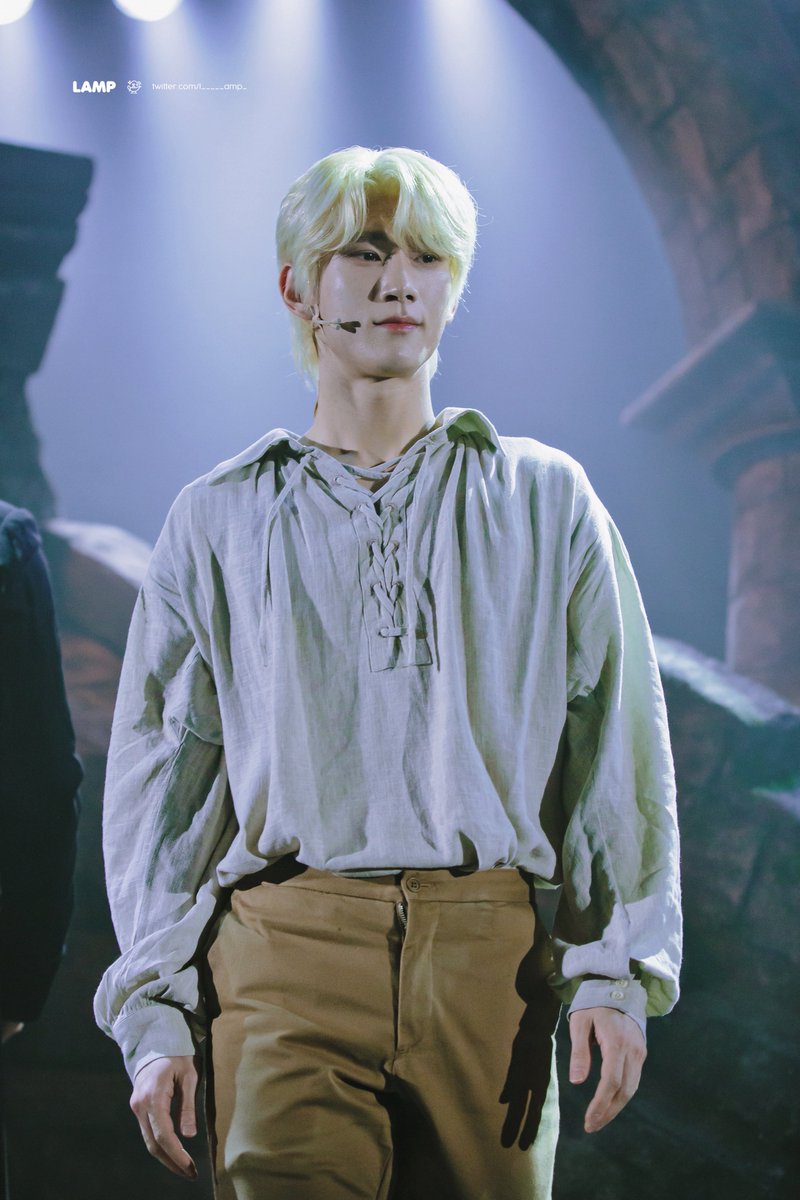 260103낮 나르치스와 골드문트 커튼콜
#김서환 골드문트

💛