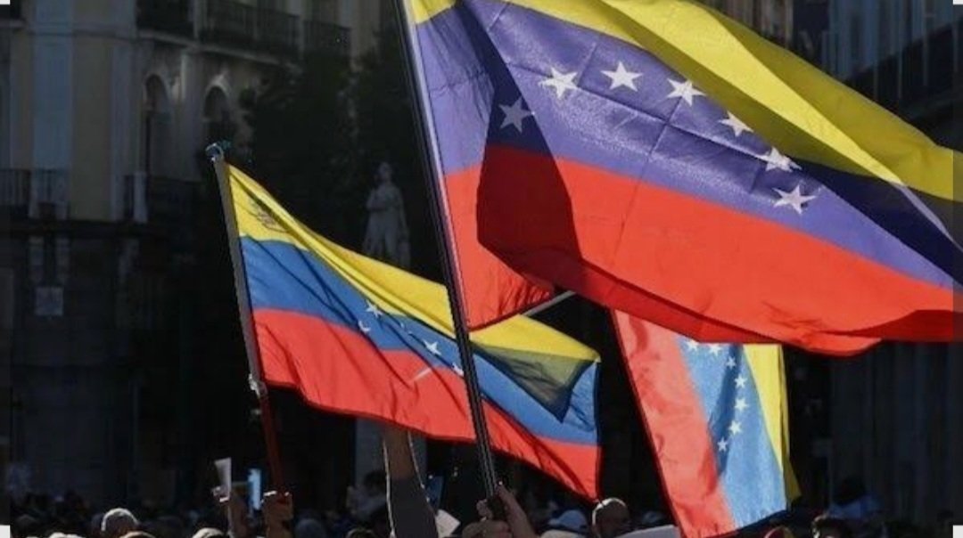 Condenamos la agresión del gobierno norteamericano al querido pueblo venezolano. Venezuela vencerá.
#CubaCoopera 
#CubaEstáFirme