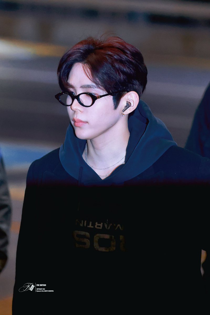 ᴊᴜɴᴇ. tweet media