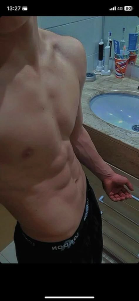 itsyourVC's tweet image. Ang mag heart and follow sakin sendan ko ng tt🍆