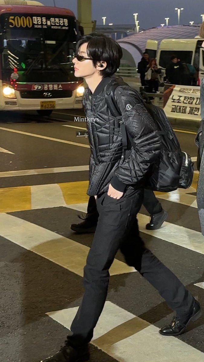 mintkrys_02's tweet image. 진짜 키큰남자가 좋다니까
#앤톤 #ANTON