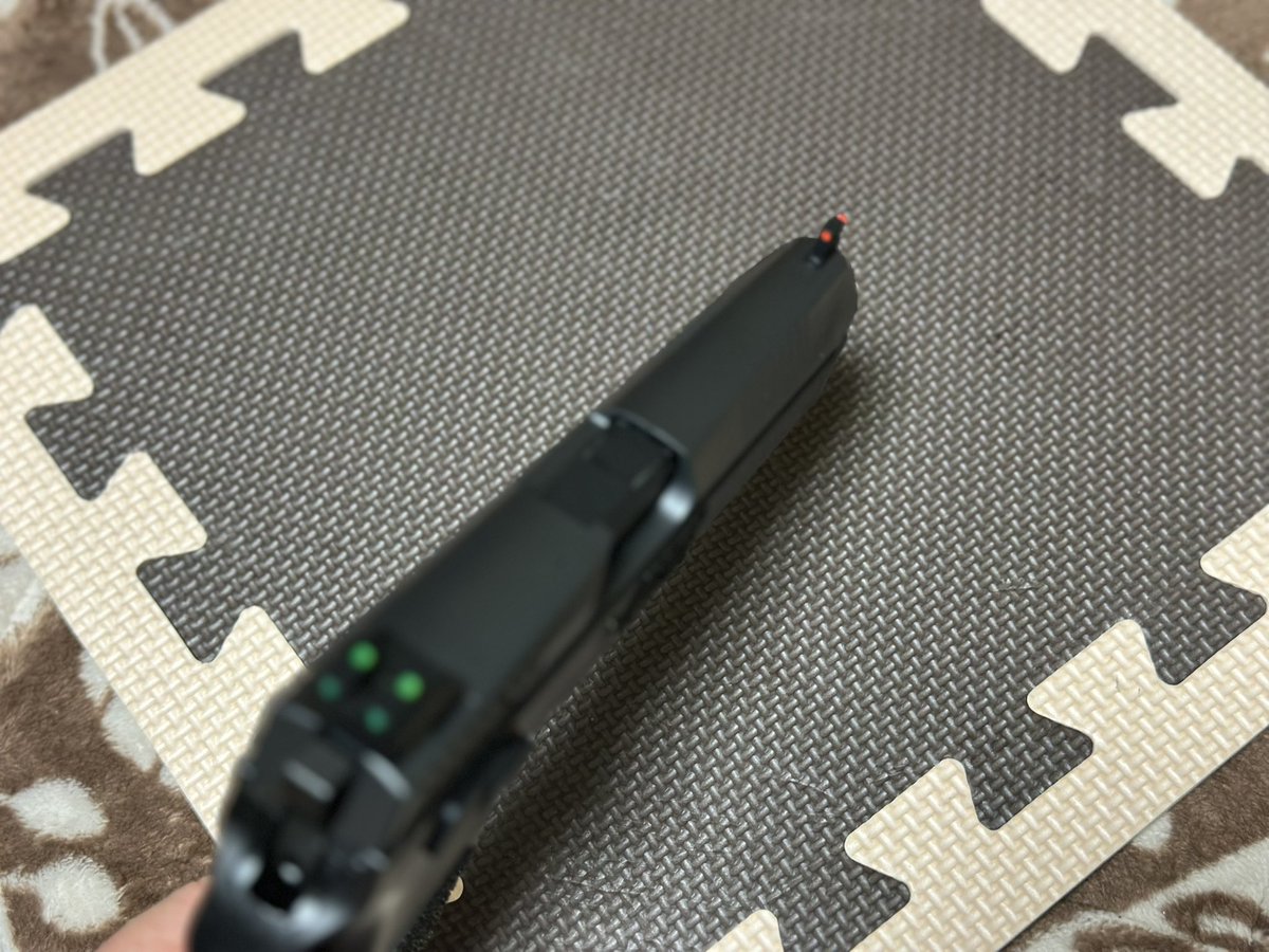 nekonabestation's tweet image. 盛岡南さんには負けますが…

良い感じになりました。
手に取ると
何故が重く感じるようになりました。

shadow2の一丁も塗りたいと思います。

#P09 #carbon8 #キャロムショット　#shadow2 #CZ