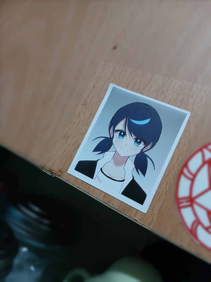 여러분 이거보세요 >< 포타에도 올렷지만...
집에서 스티커 뽑아보는 김에 마리네뜨 그렷던걸로 인화 해봣어요!!!
빤딱빤딱 예쁘구 화질 엄청좋구 칼선 잘말아주구
완전 대박이지 않나요?! >//< 넘 만족헤요~!