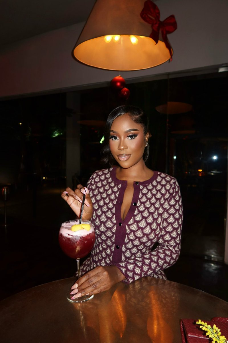 Mummy of London tweet media