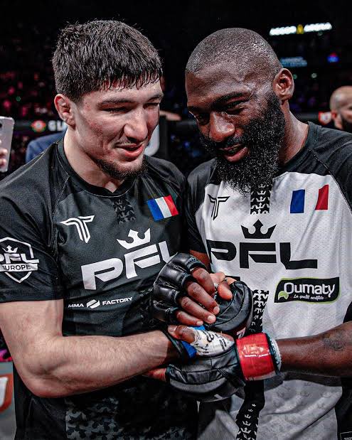 Ninha🥪 tweet media