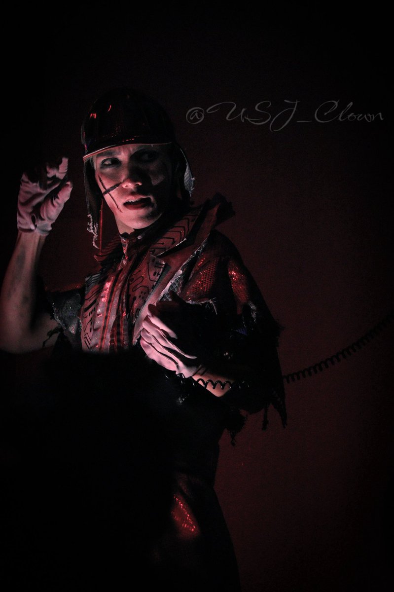 2025.10.21        HHN

Chainsaw Chain-Gang
（チェーンソー･チェーンギャング）

Regulus Pride

#USJファン #USJハロウィン #USJホラーナイト #HHN #HHN2025 #ホラナイ #ホラナイ2025 #チェーンソーチェーンギャング #レグルスプライド