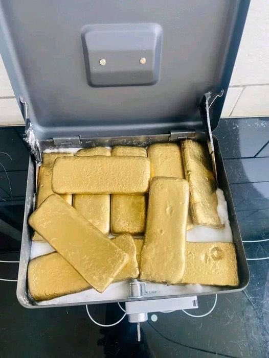 stillthuginn's tweet image. Gold proof