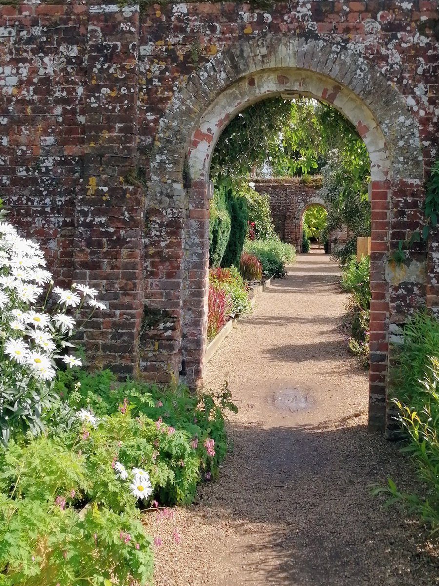 hullsaddler's tweet photo. #alphabetchallenge #ThemesWeek
G for Gardens https://t.co/z3uG5muRoY
