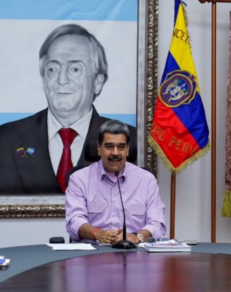 Trump,Maduro ve eşinin ülke dışına çıkardığına açıkladı. #Caracas #Venezuela