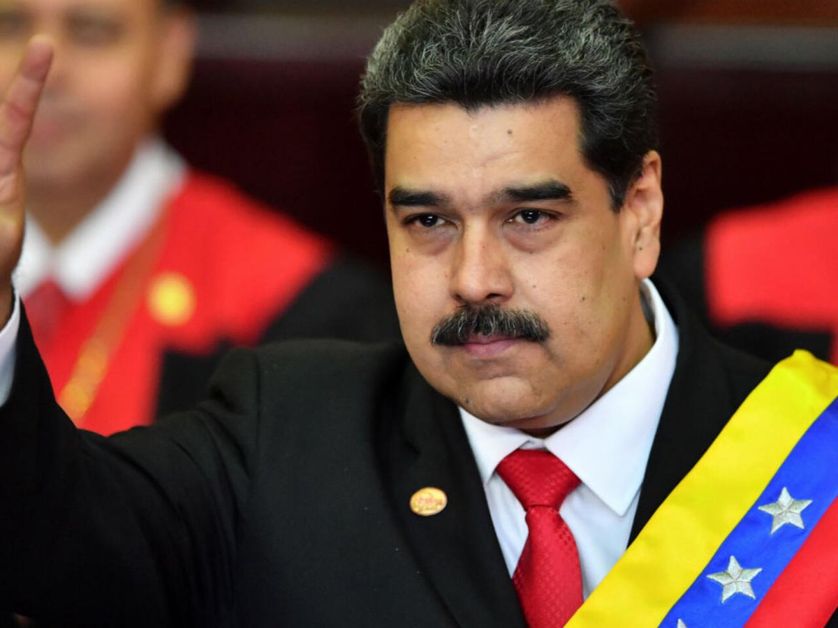 CerfiaFR's tweet image. 🚨🇺🇸🇻🇪 ALERTE INFO | Donald Trump annonce la CAPTURE du président Nicolás Maduro et confirme avoir ordonné une ATTAQUE « de grande envergure » contre le Venezuela. Maduro aurait été « capturé et exfiltré » du pays avec sa femme.