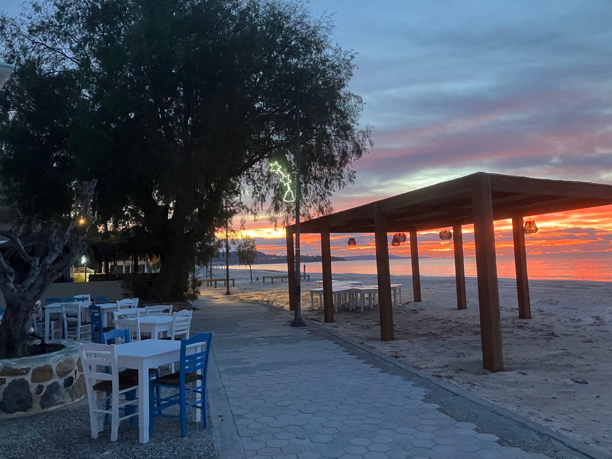 It has warmed up with lots of sunshine followed by a beautiful sunset yesterday evening.
Winter on Kos.
#Kos #Greece #GreekIslands