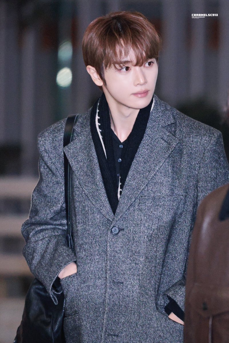 チュン しい にゃ にゃ One-of-One adidas ZX 8000 'Porcelain' Expected to Fetch