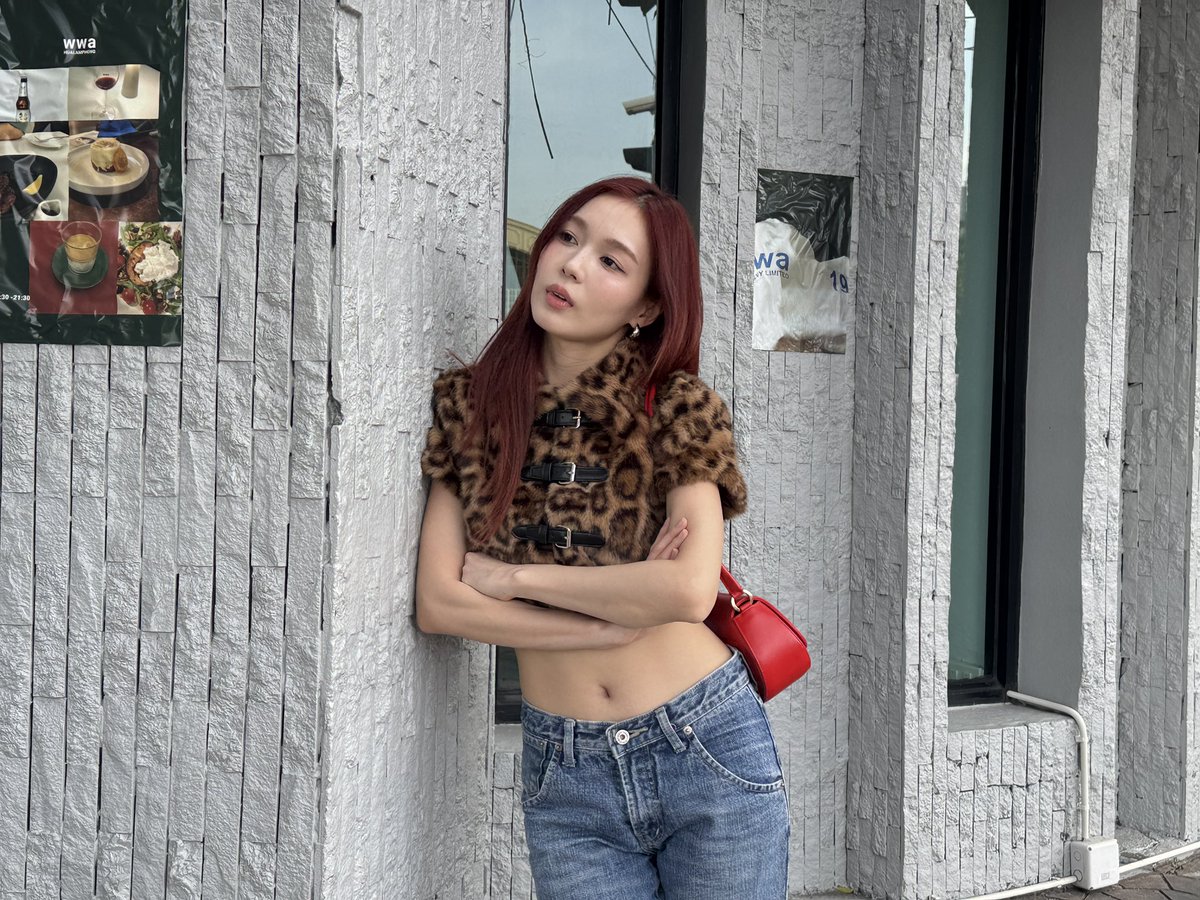 loverrukk's tweet image. 