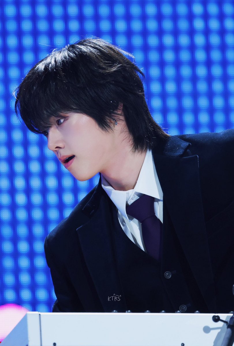 kittyrockstar_'s tweet image. 260103 XCLUSIVE PARTY

오마이왕자님이셔

#정수 #Jungsu #XdinaryHeroes #엑스디너리히어로즈