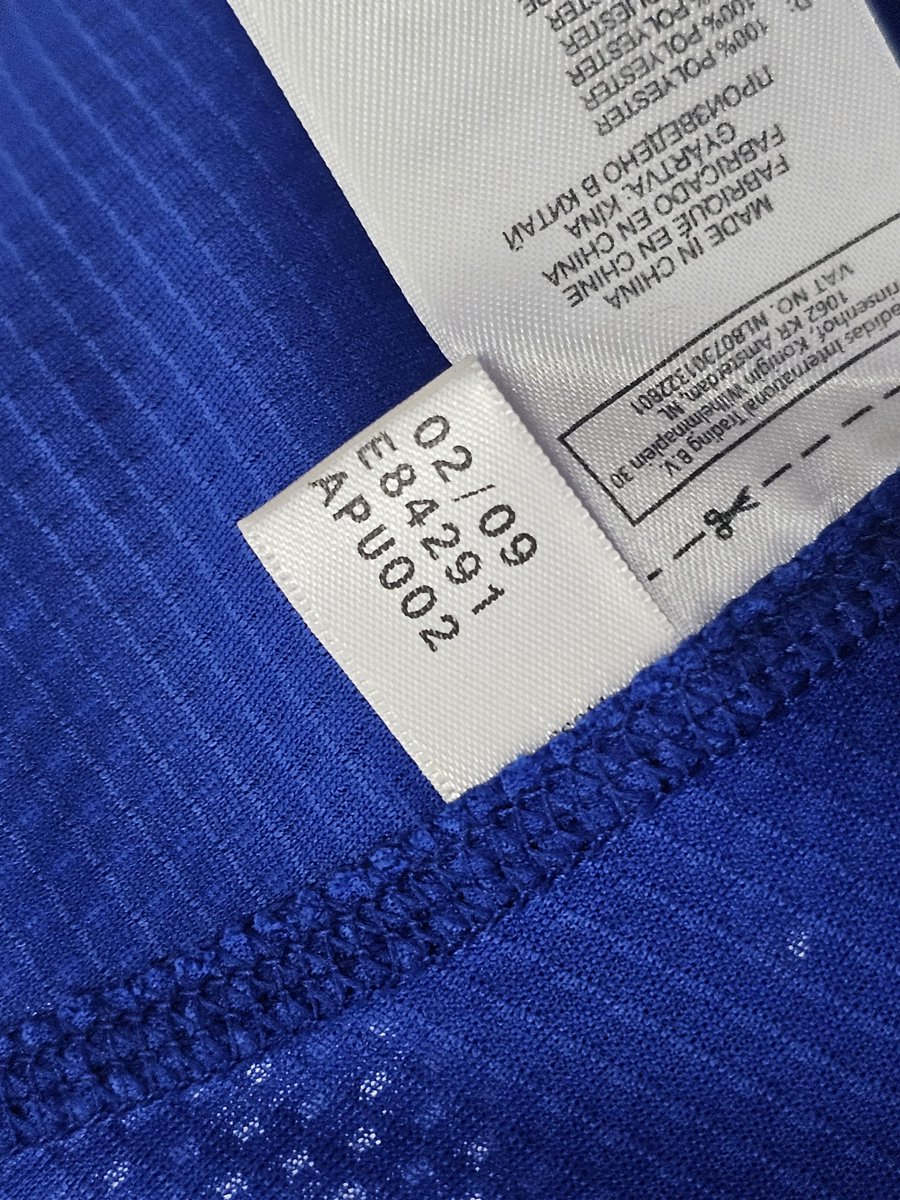 VsKitCorner's tweet image. 🏴󠁧󠁢󠁥󠁮󠁧󠁿 For Sale!

Official Chelsea 2009/10 Home Drogba.

Large. 

Excellent condition.

£88. 

#CFC