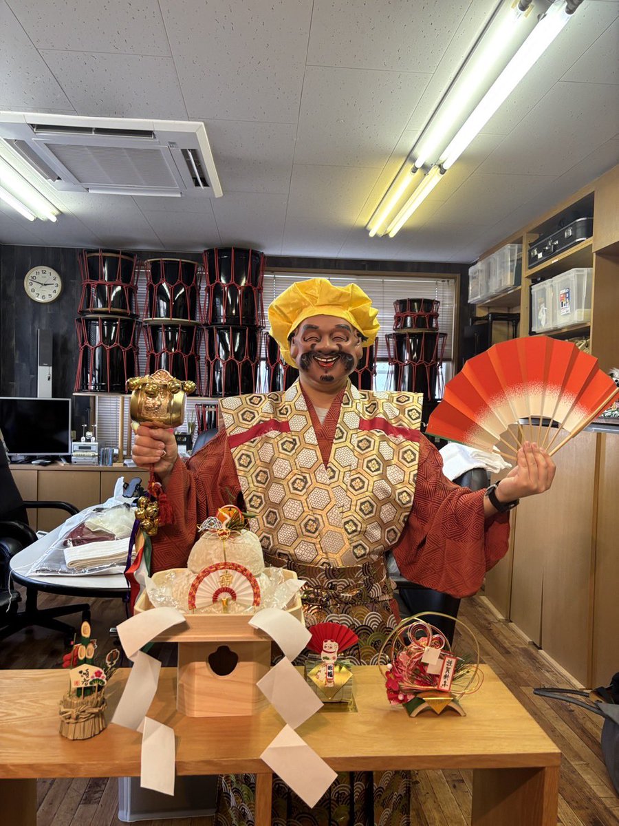 明けましておめでとう御座います！
今年も年始から複数現場！！
駆け抜けるぞー