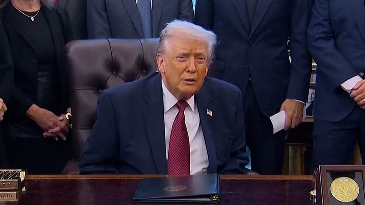 livedoornews's tweet photo. 【発表】トランプ大統領がベネズエラ攻撃 マドゥロ大統領と夫人を拘束し国外へ連行したとも
https://t.co/w302dR15Te

トランプ大統領はSNSで、ベネズエラの攻撃を「成功裏に完遂した」と発表し、マドゥロ大統領と夫人を拘束した上でベネズエラ国外に連れ出したと発表した。 https://t.co/e2IStIGlVy
