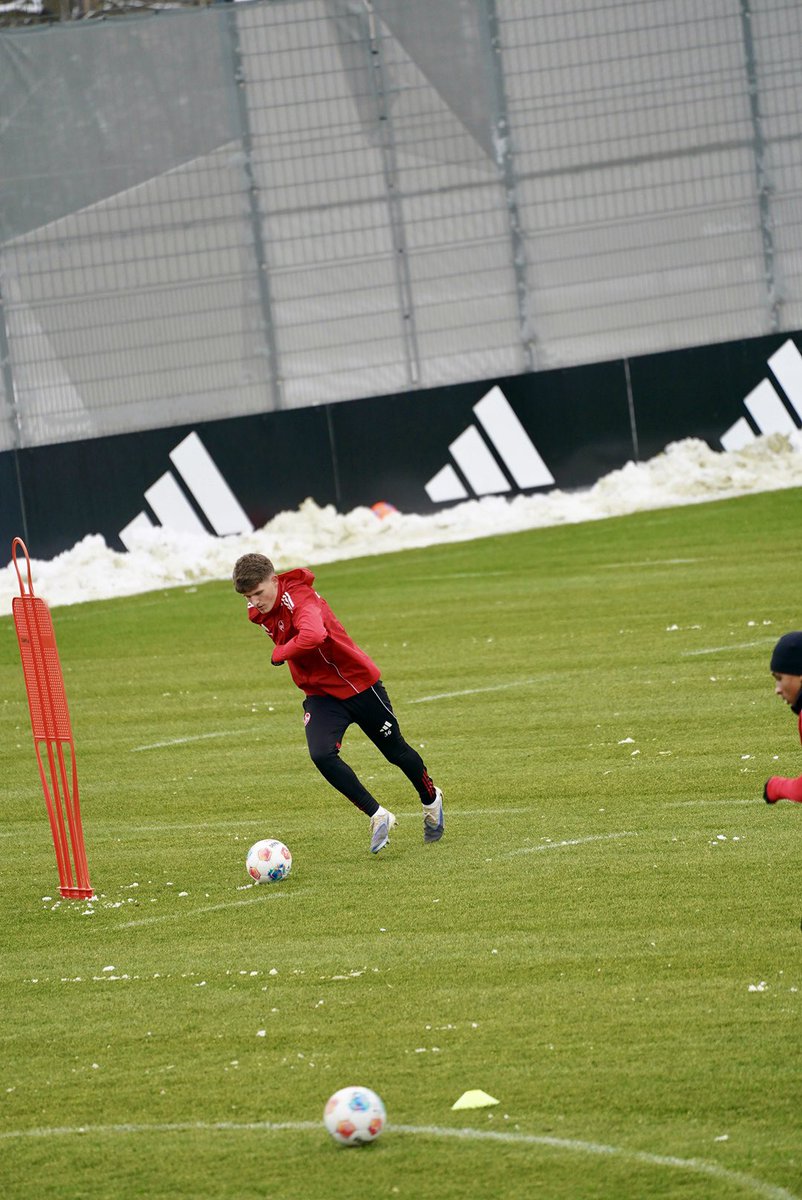 1. FC Nürnberg tweet media