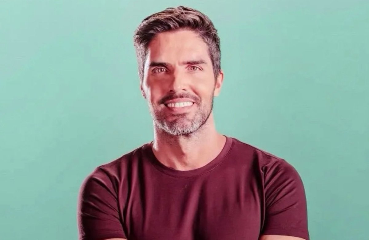 El gran <a href="/JaviPonzo/">JaviPonzo</a> presenta su libro TAKE ME y hablé con él diariohoy.net/espectaculos/j… vía <a href="/diariohoynet/">Diario HOY</a>