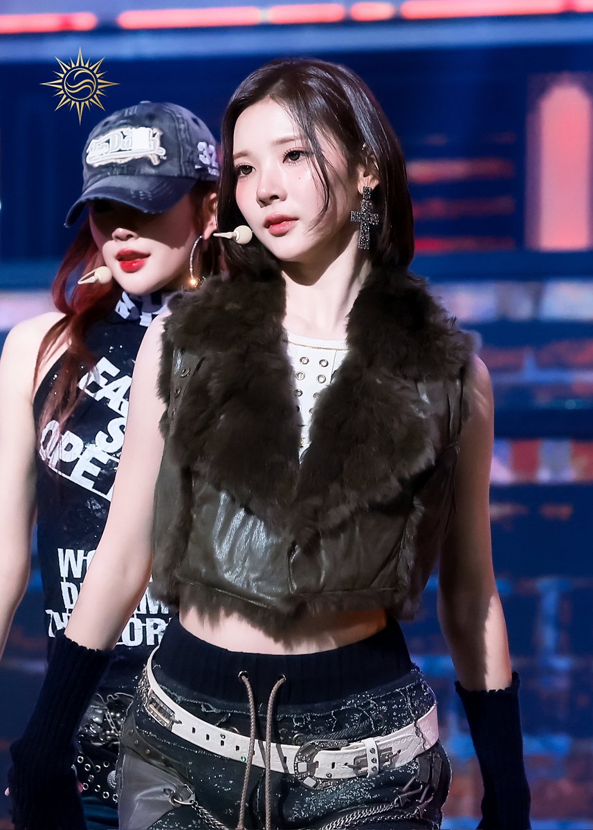 http__38's tweet image. 신이 공들여 빚은 인형같다💕
#하츠투하츠 #하투하 #H2H #하츠투하츠지우 #최지우 #JIWOO