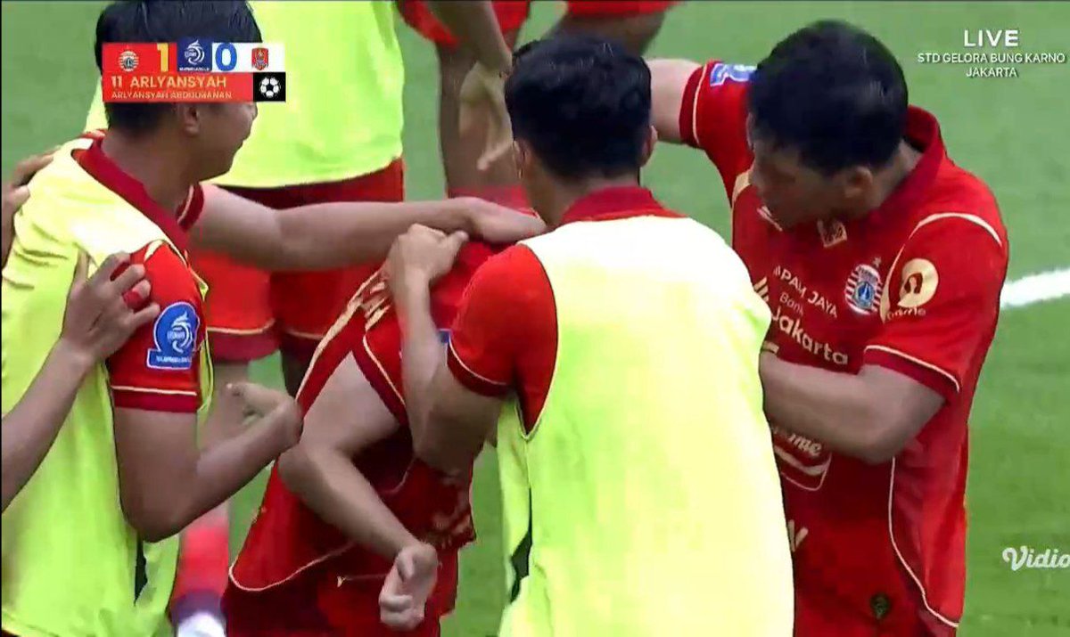 Goaal Arly

Persija Jakarta 1 vs 0 Persijap Jepara 

#PersijaDay #BRISuperLeague #PersijapDay