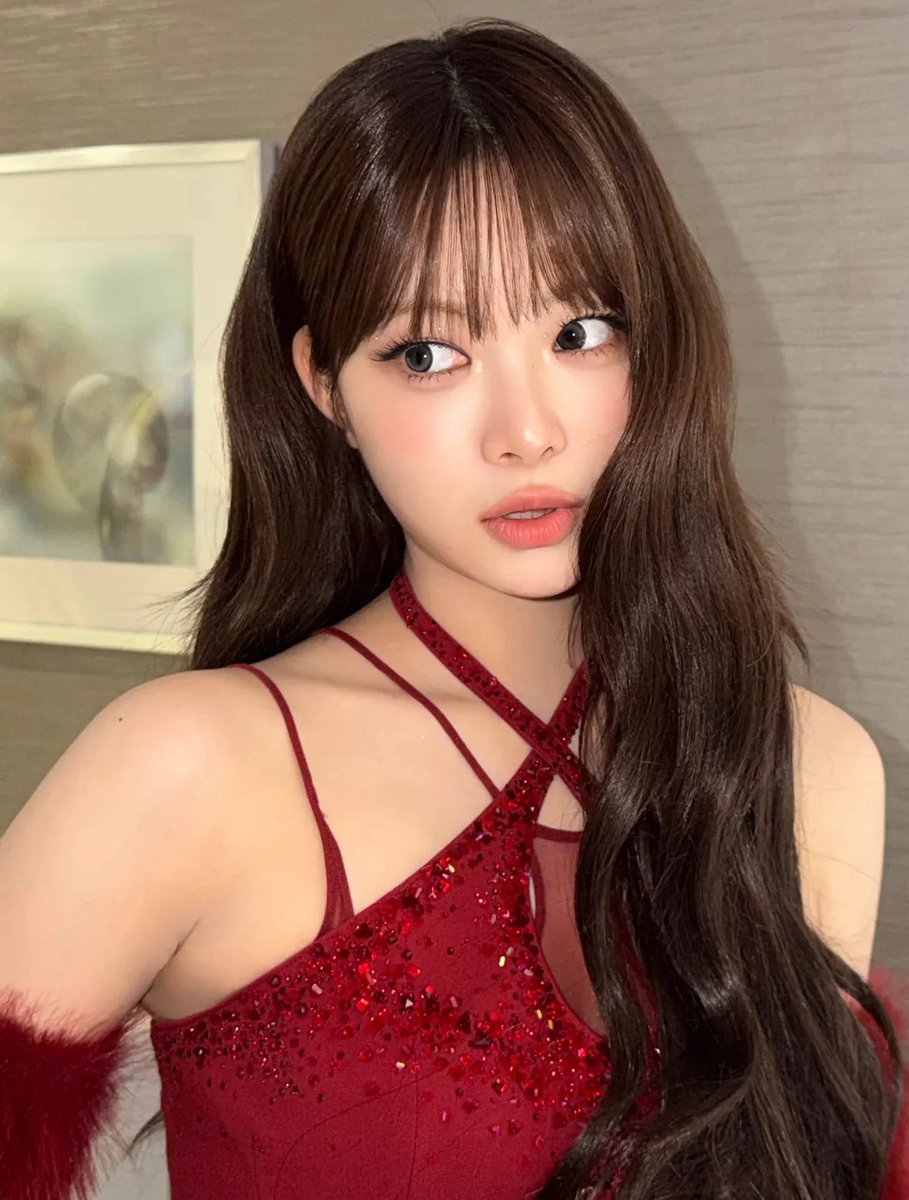 picseunchae's tweet image. This lethal face economy