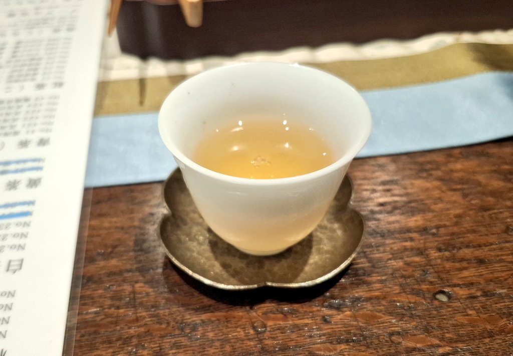 ChapTeaで浴びるほど茶を飲んで年末年始の食生活をリセットするなど