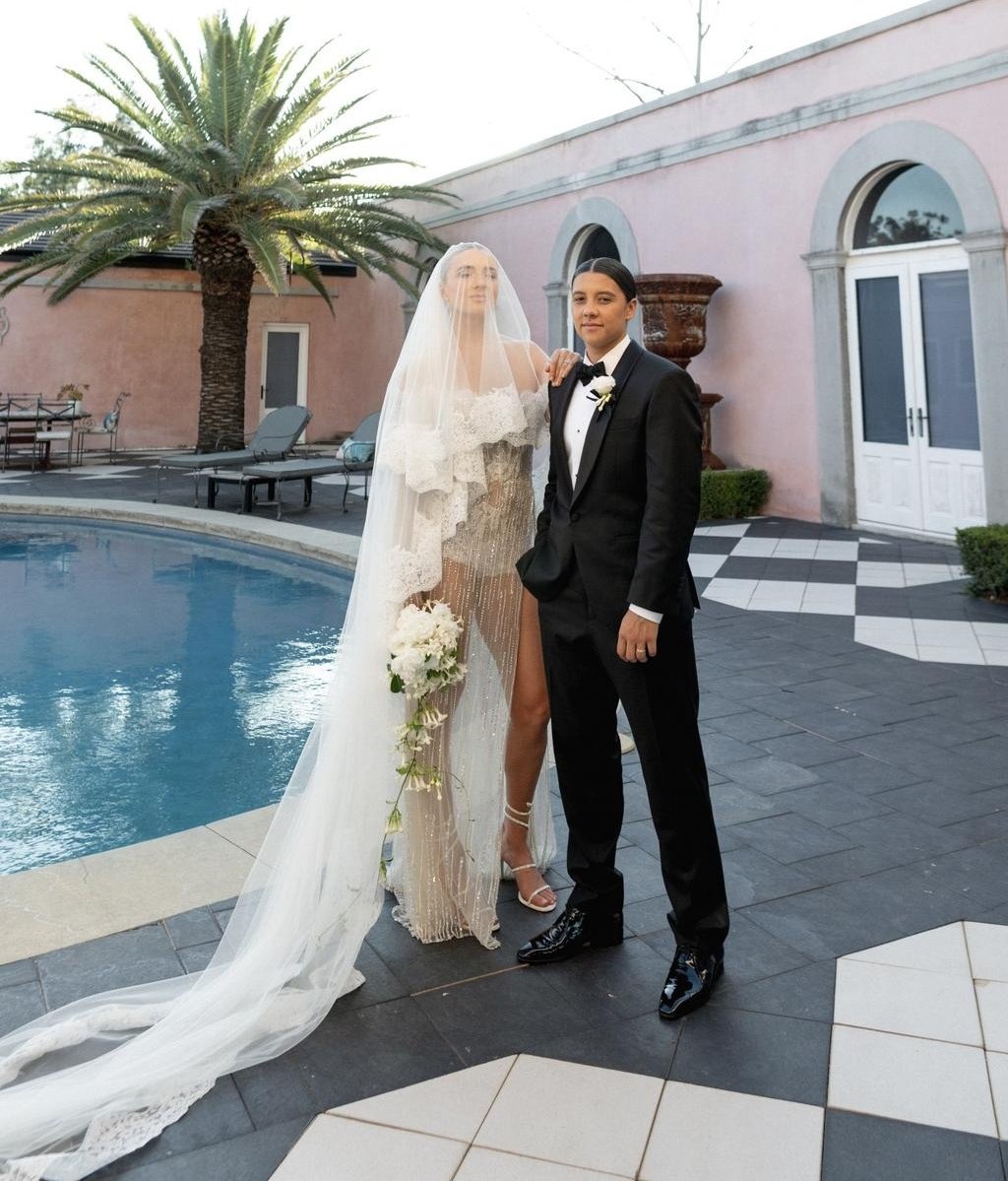 hopeless_th's tweet image. kristie &amp;amp; sk look so good. congrats to them. I still remember their ig flirting now they're married with a kid. 

vogue.com.au/brides/wedding…