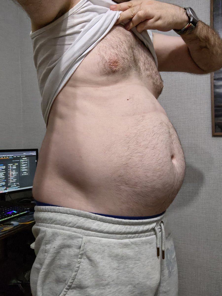 TangoRubber's tweet image. Hmmm 😏