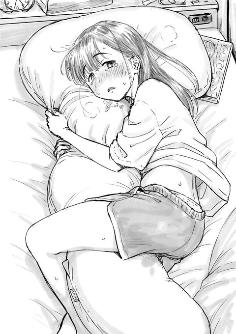 いいねRPありがとうございます!
以前描いたこの子も別のネーム中の漫画の女の子。
どちらか(できればどちらも)完成しますように…! 