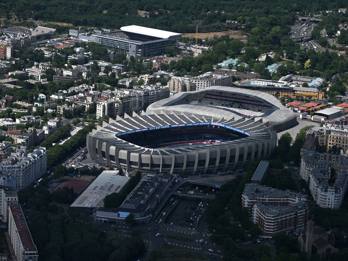 PassionParisFC's tweet image. 🚨 INFO PARCAGE – PSG 

Les billets sont strictement nominatifs (cf. mail Paris FC).

👉 L’abonné doit utiliser sa place lui-même
❌ Aucun transfert possible à un autre nom
❌ Toute personne ne portant pas le nom de l’abonné sera refusée à l’entrée

⚠️ Attention à la revente !