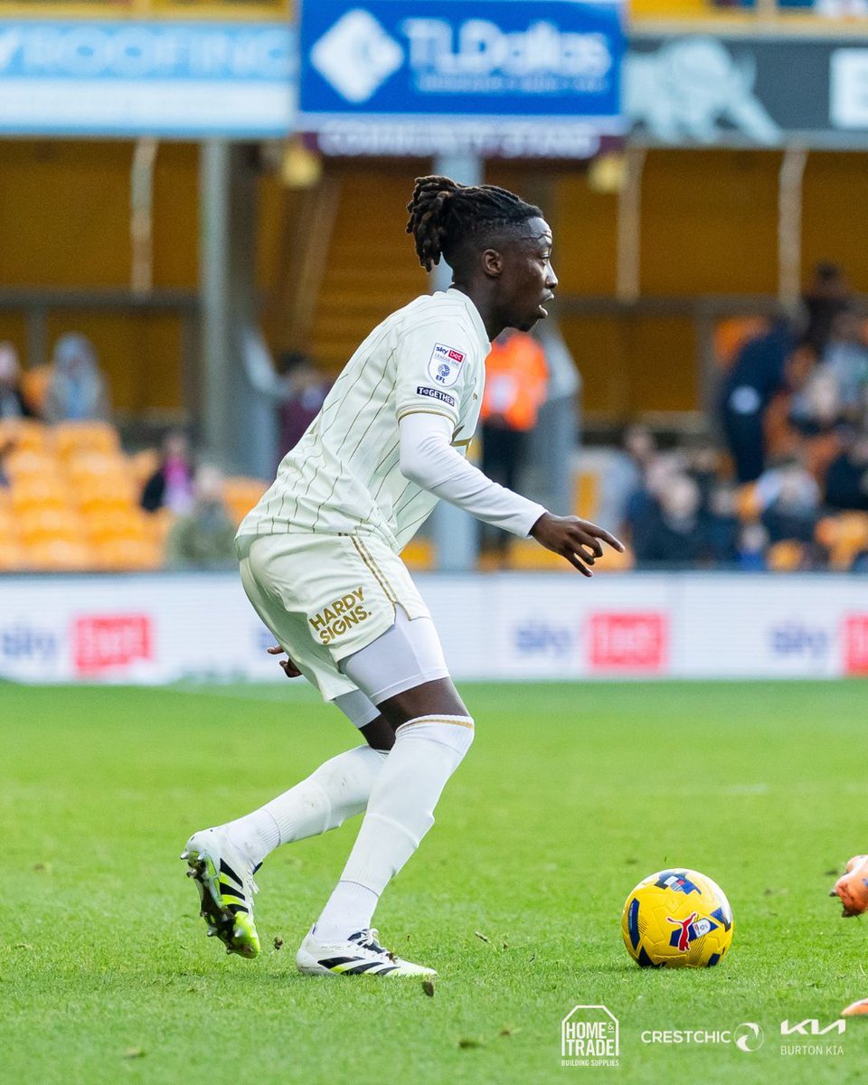 burtonalbionfc's tweet image. Wearing the white threads in PL2 tomorrow.

⚪ #TheBrewers