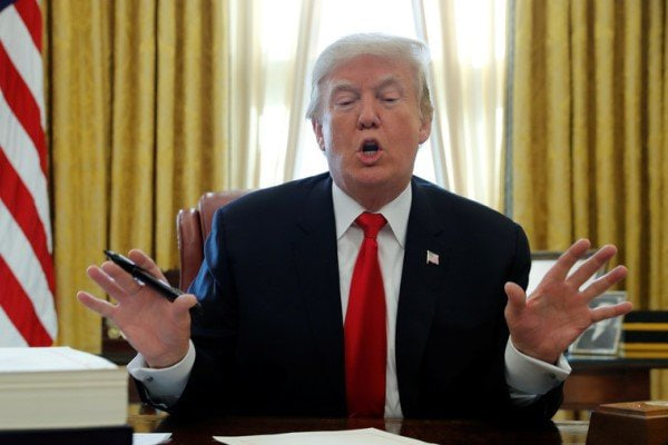 🔴 ترامپ به ونزوئلا قانع نشد!
​
💢 ترامپ: کلودیا شینبام، رئیس‌ جمهور مکزیک زن خوبی است، اما او مکزیک را اداره نمی‌کند، کارتل‌ها مکزیک را اداره می‌کنند, باید کاری درباره مکزیک انجام شود.