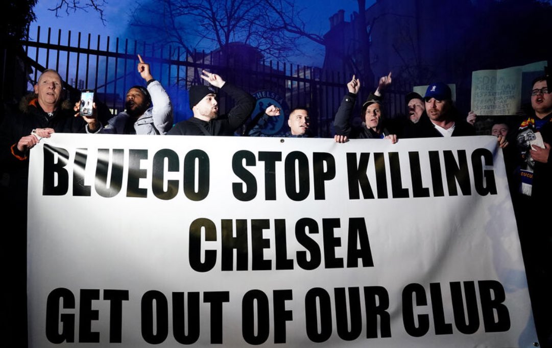 _BeFootball's tweet image. 🚨 « 𝗕𝗟𝗨𝗘𝗖𝗢, 𝗔𝗥𝗥𝗘̂𝗧𝗘𝗭 𝗗𝗘 𝗧𝗨𝗘𝗥 𝗖𝗛𝗘𝗟𝗦𝗘𝗔, 𝗤𝗨𝗜𝗧𝗧𝗘𝗭 𝗟𝗘 𝗖𝗟𝗨𝗕. »

Même les supporters des Blues 𝗘𝗡 𝗢𝗡𝗧 𝗥𝗔𝗦 𝗟𝗘 𝗕𝗢𝗟 😡😤

Un collectif de supporters dénoncé dans un communiqué : 

▫️des dépenses records 
▫️des progrès minimaux
▫️une…