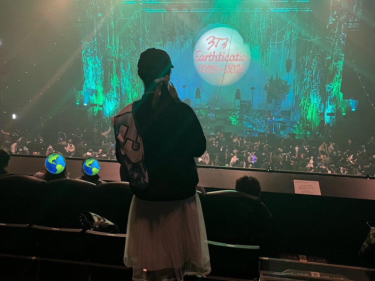 373_trigger_on's tweet photo. 二階席の二列目景色素晴らしかったしとにかく快適でした♪
久しぶりに聴けた曲もあっていつも以上に気持ちが入ってるのが伝わったし、ツアー中に色々向き合ってスッキリしているように見えた
美波ちゃんが言ってる、良い景色の場所って言うのは広い会場のことではないんだとわかって色々納得

#373ETC https://t.co/uo3neP6P57