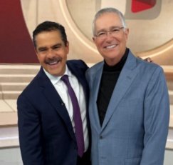 Ah pero los fachos no dicen nada de la amistad que tenían <a href="/RicardoBSalinas/">Don Ricardo Salinas Pliego</a> y Nicolás Maduro. Hipócritas!!