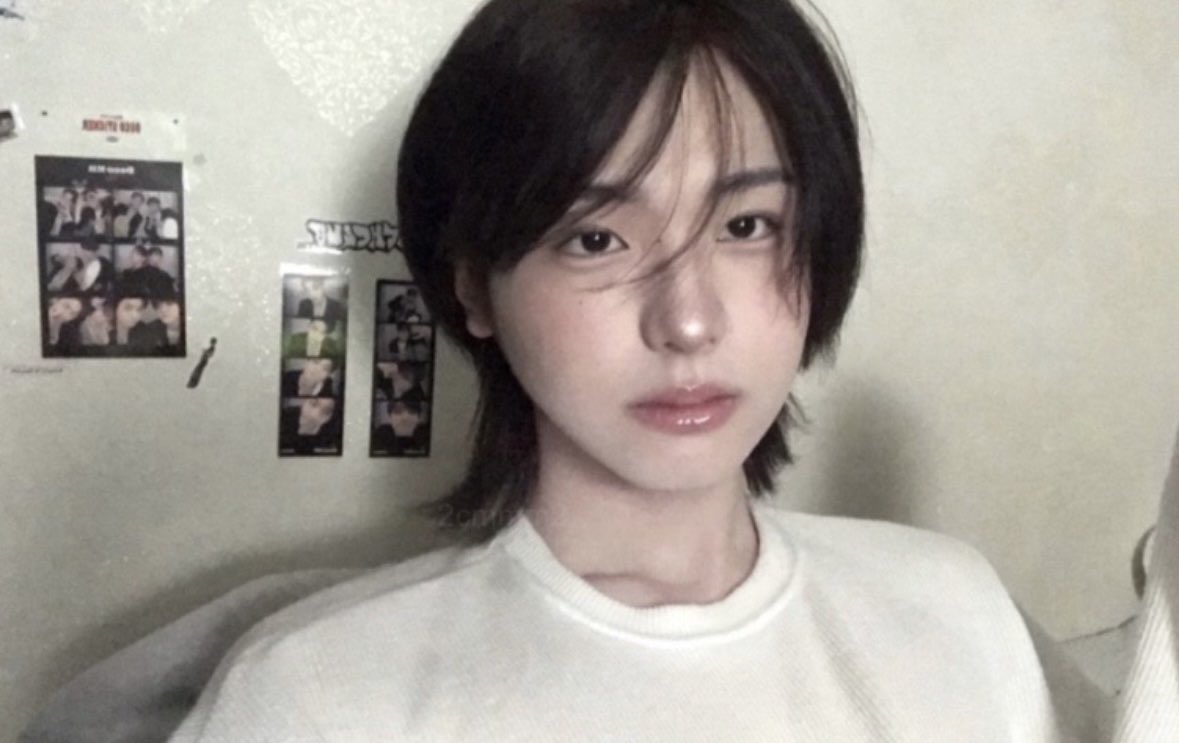 2cmmm2's tweet image. 청명데뷔 D-1 ⁺ ｡ ᜊ(੭ ɞ̴̶̷ ܁̫ ɞ̴̶̷ )੭♡

#idntt #아이덴티티 #이청명 #leecheongmyeong