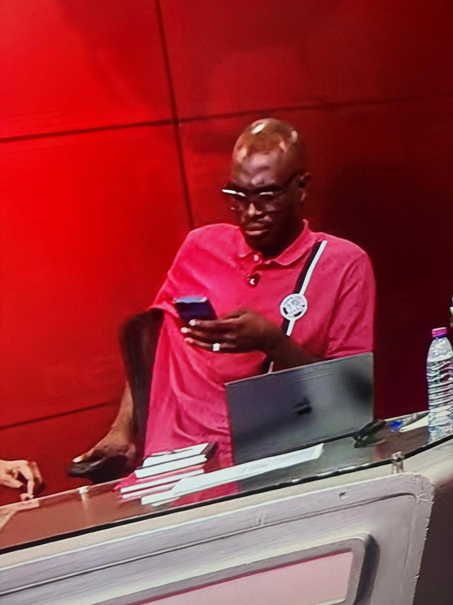 KwameSah85545's tweet image. Kojo Oppong Nkrumah sent him something to say but it was not clear for him 🤔 🤣😂🤣