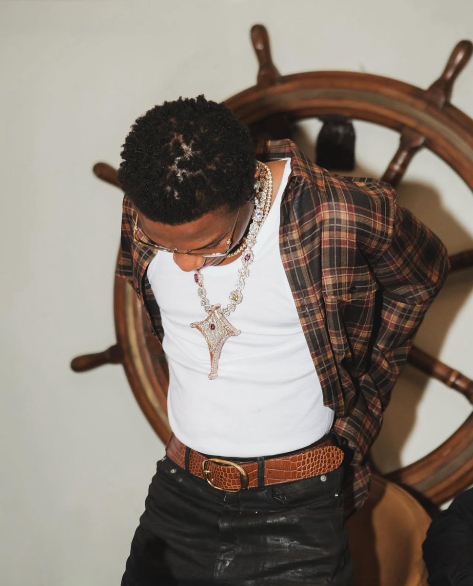 WizkidSource's tweet image. BIG WIZ 🤎