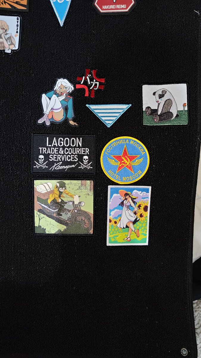 DisasterDiaz's tweet image. Black Friday patches from @UnlimPatWorks and new gear from Vietnam. Thank you!