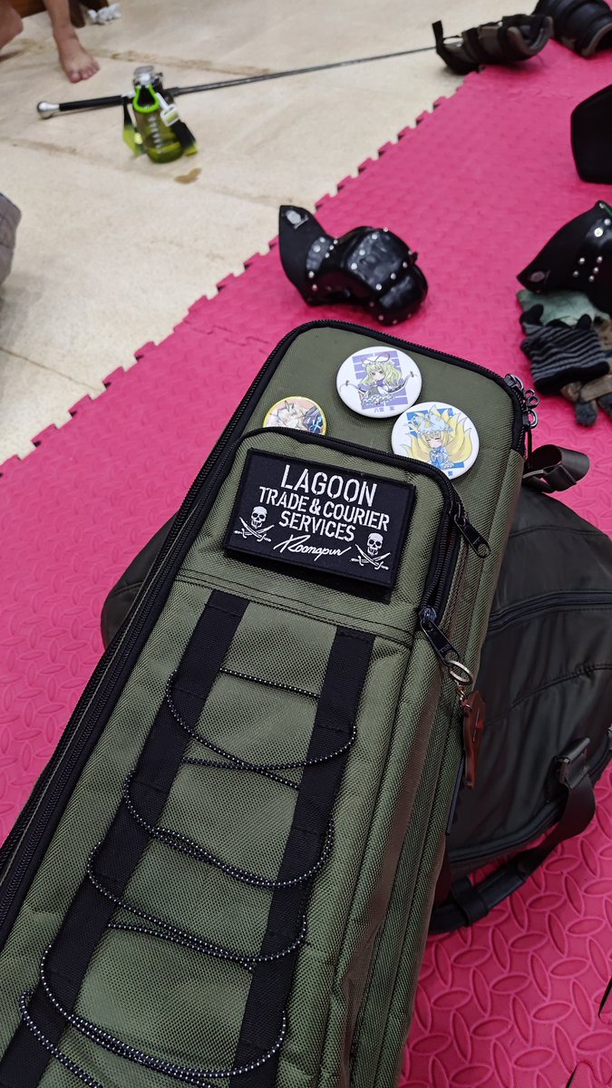 DisasterDiaz's tweet image. Black Friday patches from @UnlimPatWorks and new gear from Vietnam. Thank you!