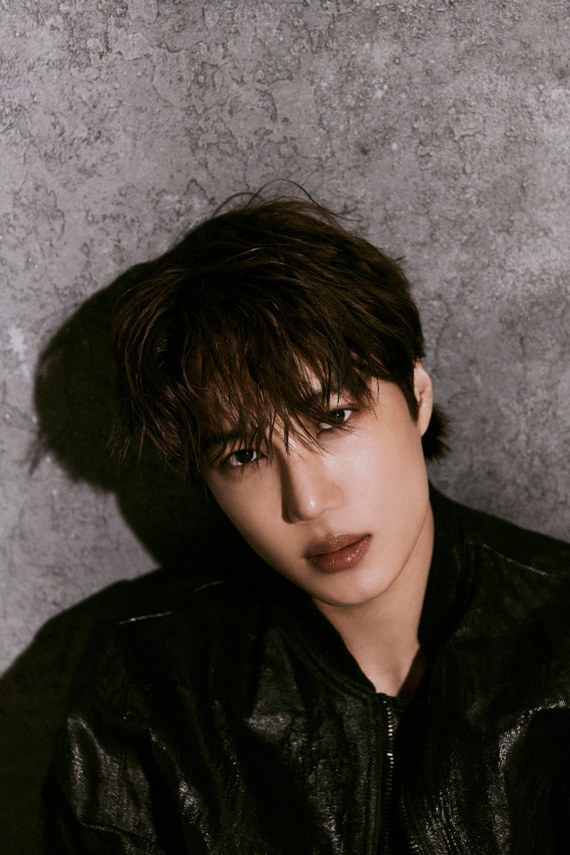 weareoneEXO's tweet image. Teaser Image - Cube 02

EXO 엑소 The 8th Album 【REVERXE】
➫ 2026.01.19 6PM (KST)

💿Pre-order
EXO.lnk.to/REVERXE

#EXO #엑소 #weareoneEXO
#REVERXE