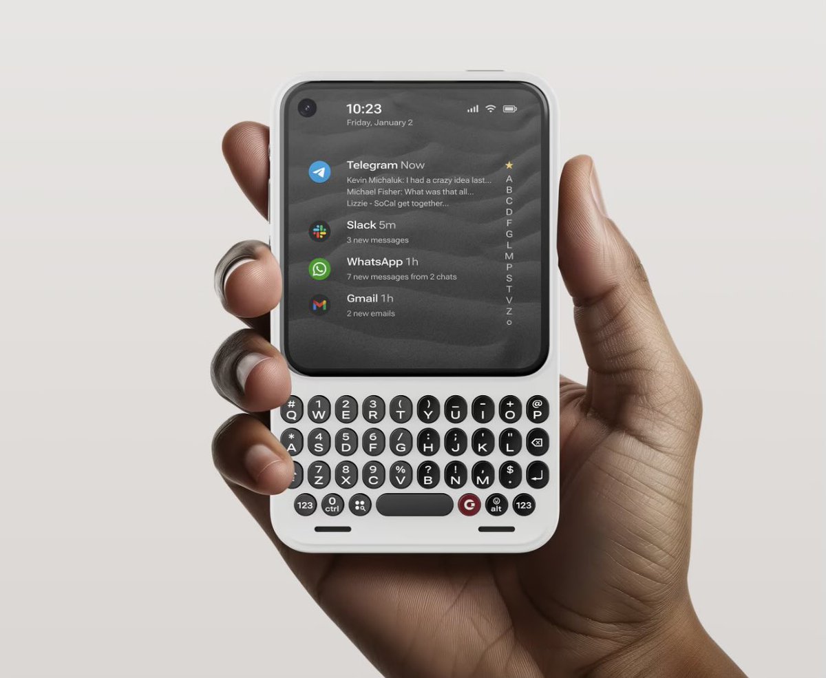 Just imagine, a device like this with a Google-free option (GrapheneOS, anyone?) could be the first serious BlackBerry replacement for the security-conscious in a decade 👀