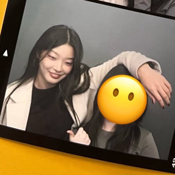 chipxxo's tweet image. oh boyfriend yoonchae give it to me