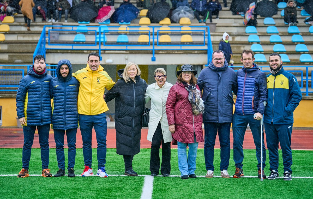 FedExFutbol's tweet photo. 📸 | 𝐆𝐚𝐥𝐞𝐫𝐢́𝐚 𝐝𝐞 𝐢𝐦𝐚́𝐠𝐞𝐧𝐞𝐬 |

✨¡Revive los mejores momentos del 🏆𝐓𝐑𝐎𝐅𝐄𝐎 @Iberitos de Selecciones Comarcales Sub-12 Femenino celebrado hoy en 📍Monesterio! | ⏩El evento ha reunido a 75 jugadoras de toda Extremadura, que han plantado cara a la lluvia a base de goles y talento.

👏👏👏¡Gracias a todas por vuestro esfuerzo y a @iberitos por seguir apostando por el fútbol femenino!

🔗Accede 👉https://t.co/8vCkr5M1na

#Extremadura💚🤍🖤
#JugamosEnEquipo