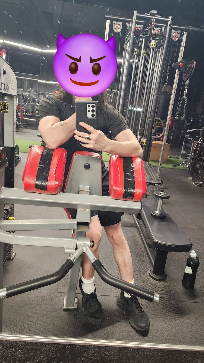 findomMasterSP's tweet photo. Hit the gym , getting bigger and better to crush f@g wallet. 

Come in my Dm and let's talk about how $ervebme well. https://t.co/4E274050SO