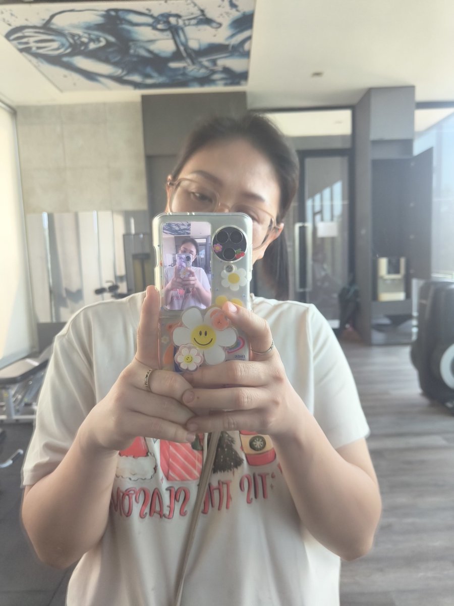 bazcoachclass's tweet photo. ลองซ้อมเข้ายิมเบาๆ .. หราา 😁😁
#fitness #training #gym https://t.co/1yPqDzEBXl