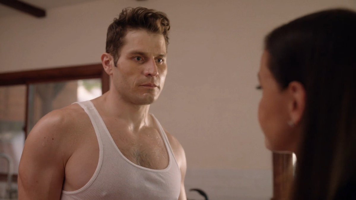 I don’t care how crazy he was in this movie this would have worked on me 😂 I can fix him