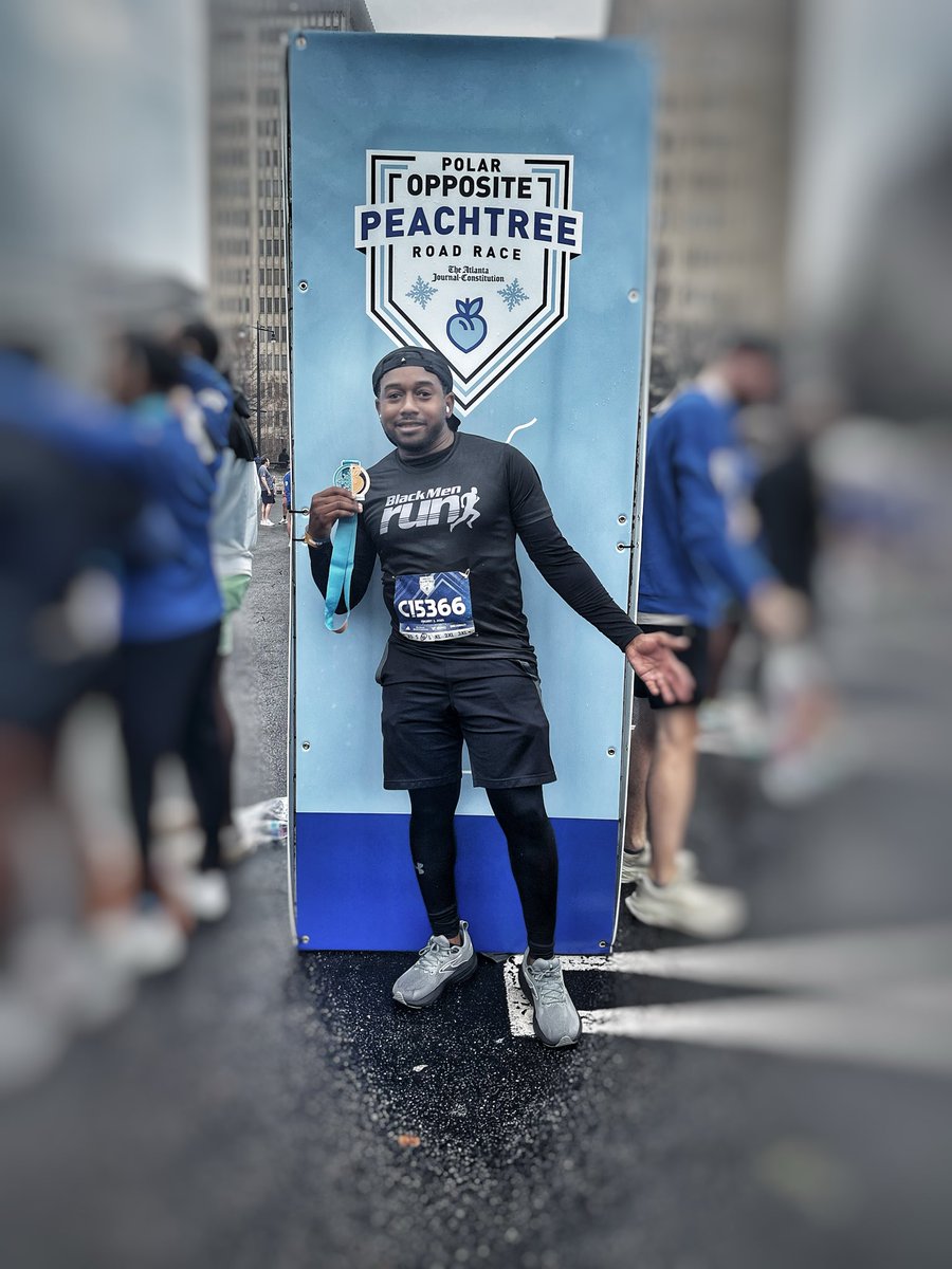 DrCSLPadgett's tweet photo. 2026 Polar Opposite Peachtree Roadrace! Great time! Hard route! 1st race of the year! Time to start #marathontraining #polaropposite #fitleaders #fiteducator #blackmenrunatl #moversandpacers #werunatl https://t.co/R6niuYgBpa